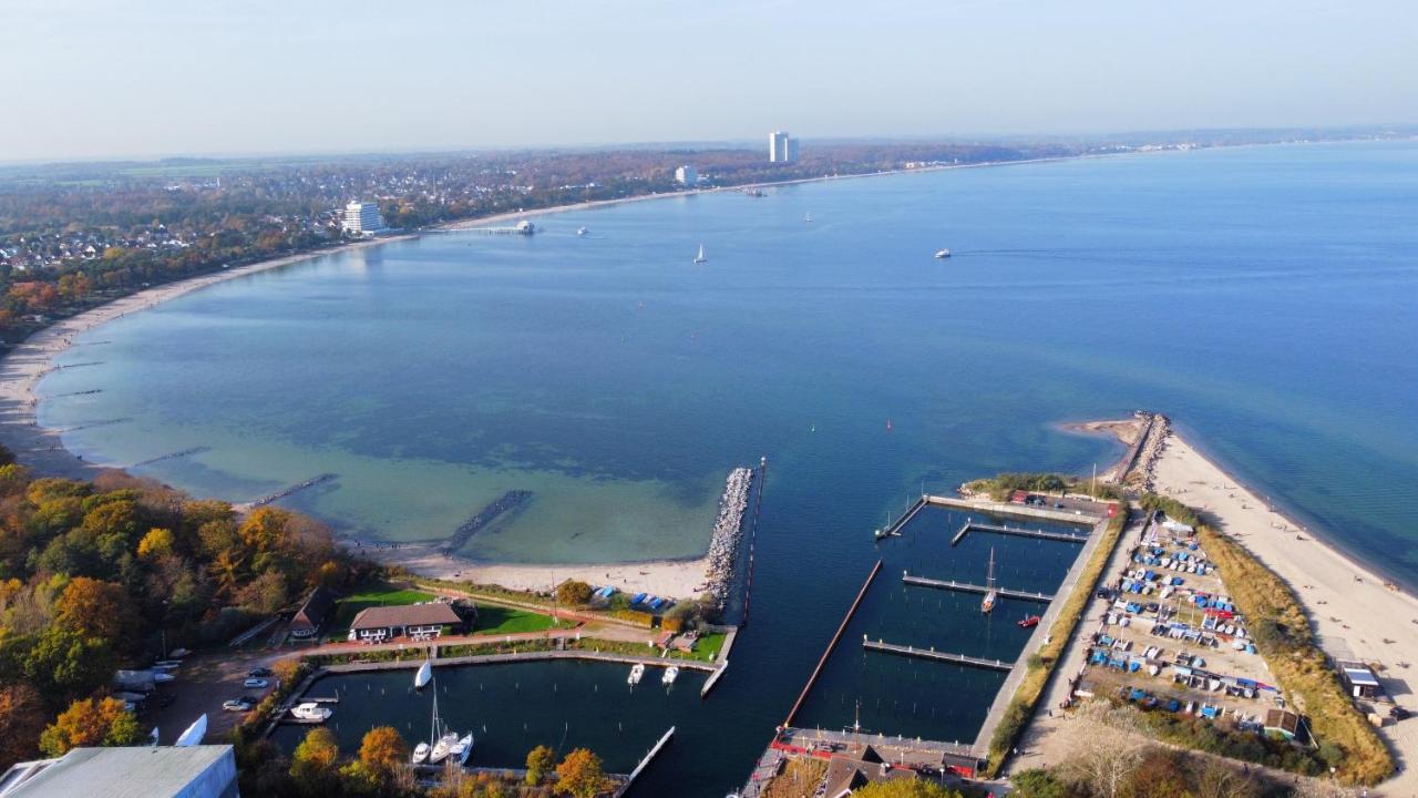 Ostsee Lodges Mit Wellnessbereich Тиммендорфер-Штранд Экстерьер фото
